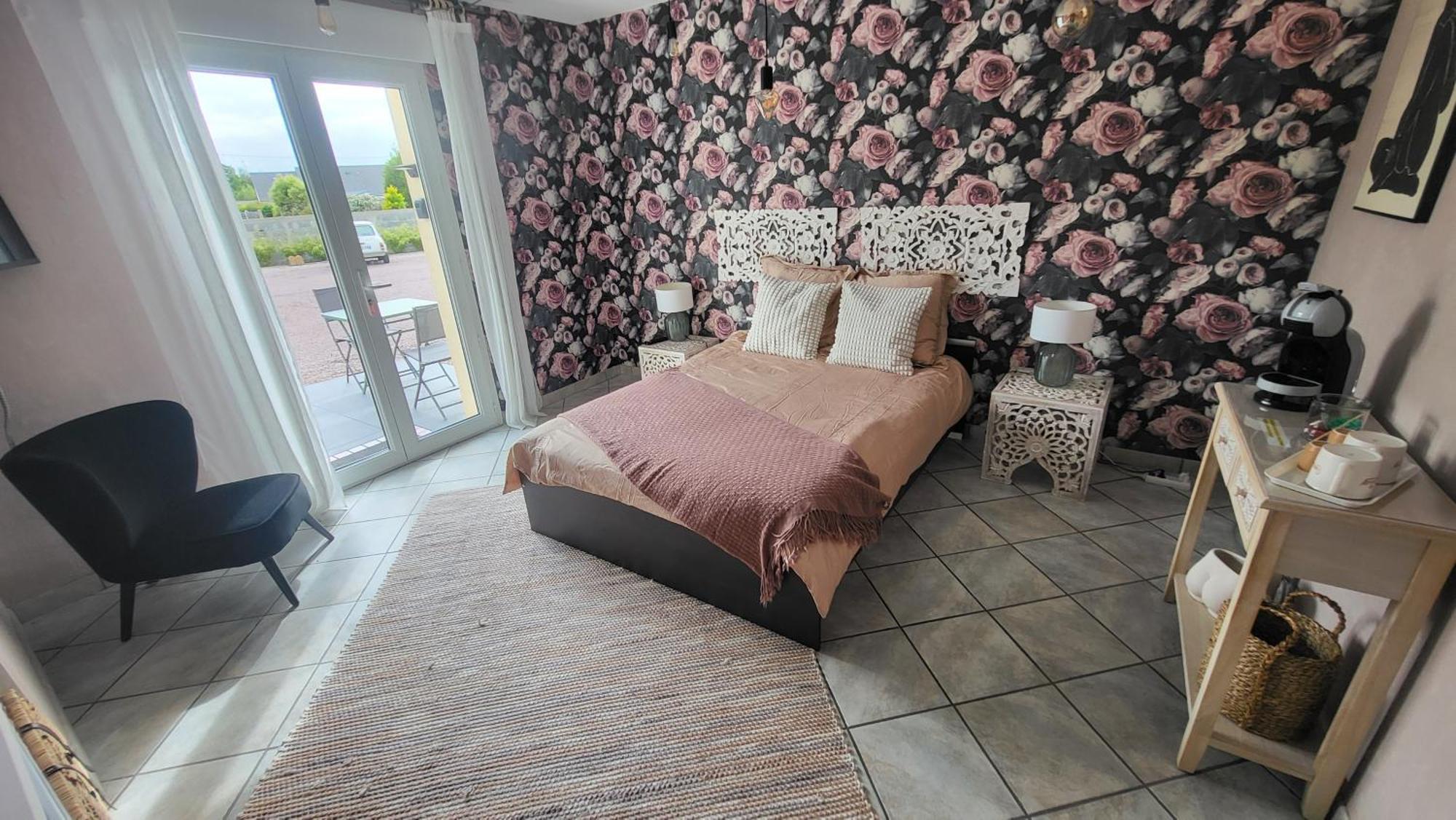Le coup de foudre Bed and Breakfast Le Molay-Littry Buitenkant foto